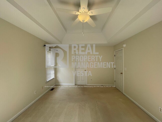 Building Photo - 425 Ashville Dr