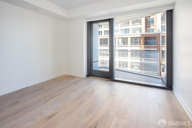 Building Photo - 280 Spear St