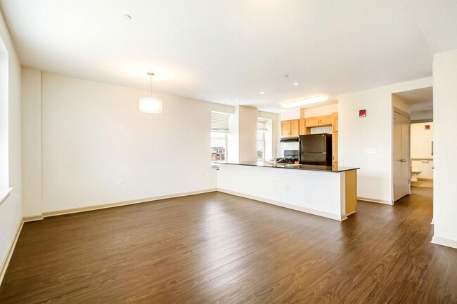 Building Photo - Strathmore Apartments