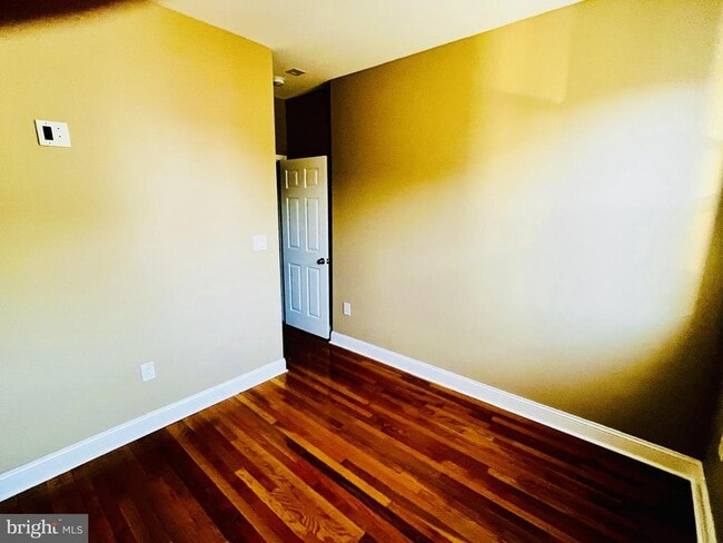 Building Photo - 2841 N Judson St