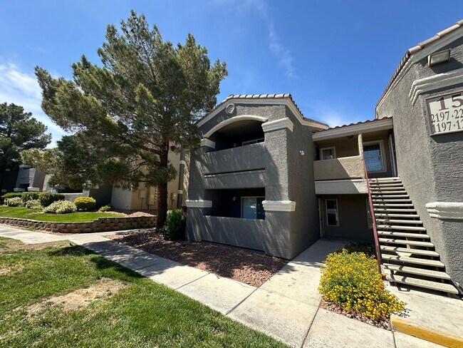 Building Photo - 5055 W Hacienda Ave