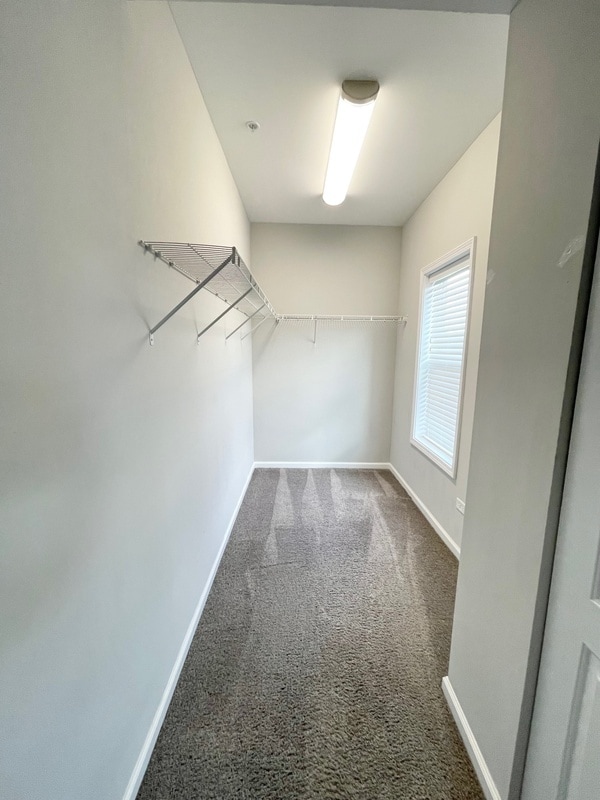 Building Photo - 811 E Main St