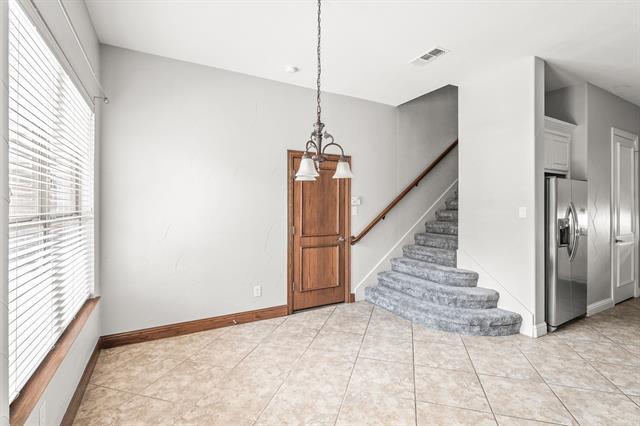 Building Photo - 1321 Cotulla Dr