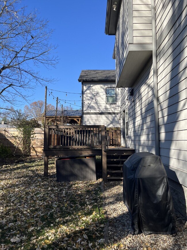 Building Photo - "Discover Your Dream Home: Spacious 4-Bedroom Oasis with 3 Full Baths in Vibrant Nashville!"