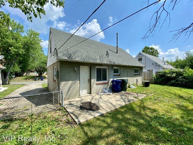 Building Photo - 4 br, 1 bath House - 3365 Eakin Road