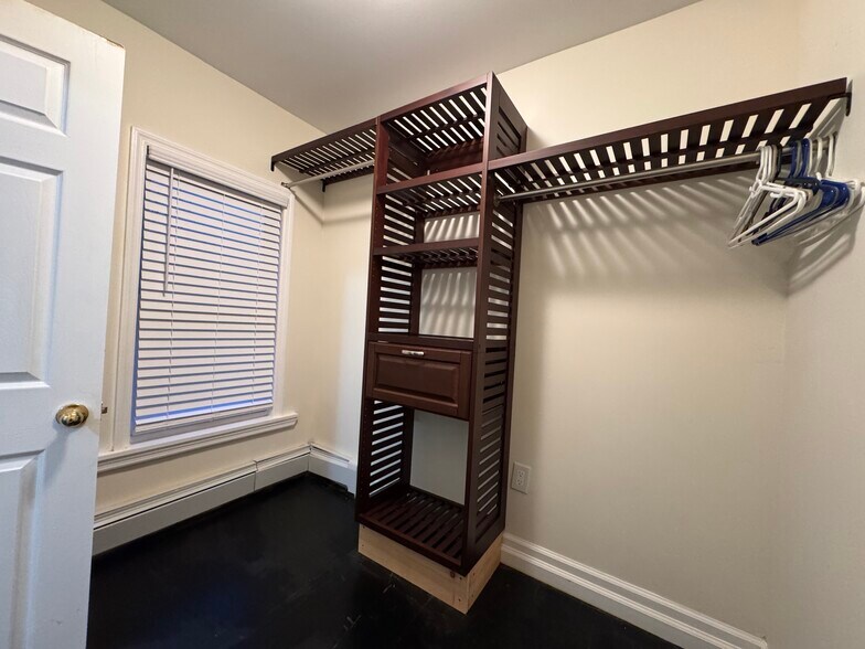 Bedroom 2 Walk-in Closet - 813 19th St