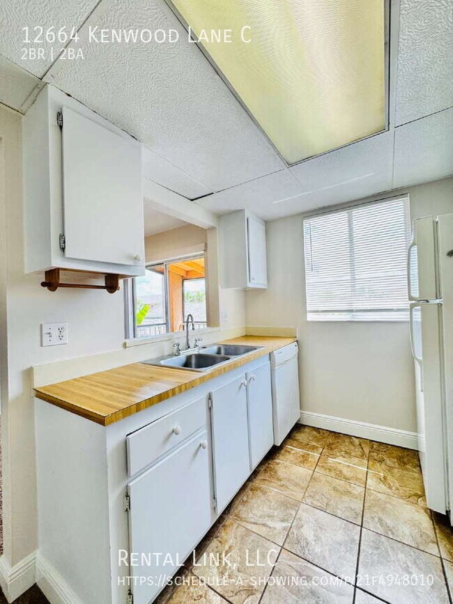 Building Photo - 12664 Kenwood Ln