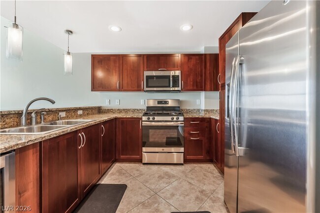 Building Photo - 150 S Las Vegas Blvd