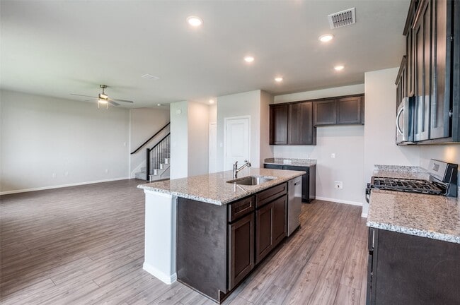 Building Photo - 737 Santa Lucia Dr