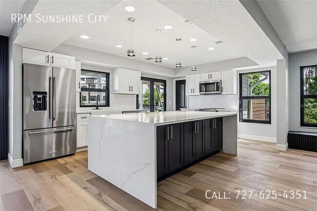 Building Photo - 769 Kingston Ct