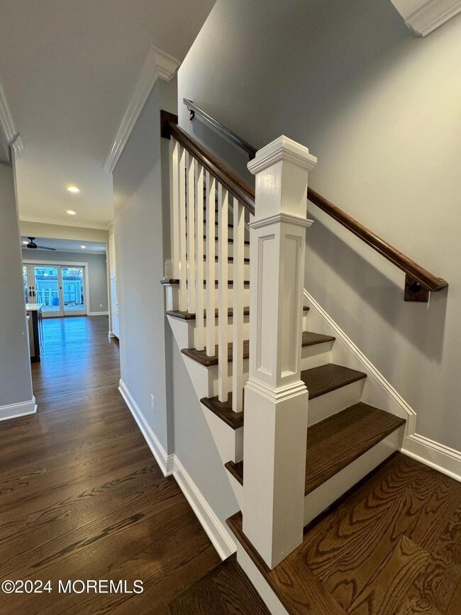 Building Photo - 67 W Sunset Ave