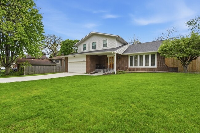 Building Photo - 4452 Burgundy Pl