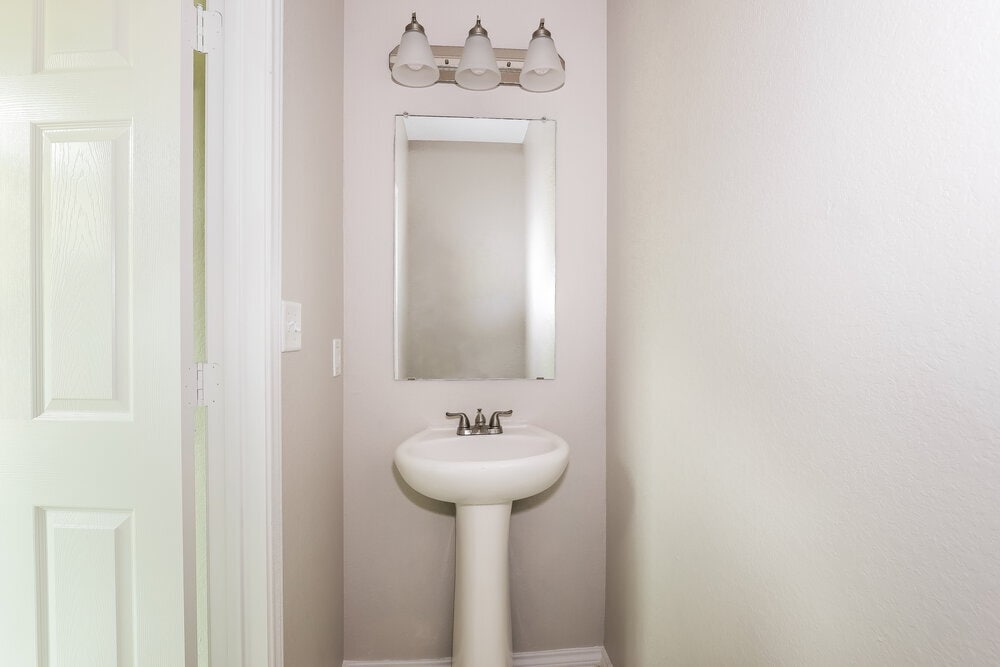 Building Photo - 12024 Silver Lining