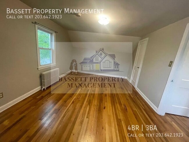Building Photo - 135 Evergreen Ave