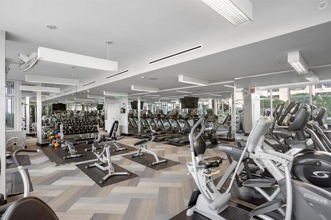 Building Photo - 145 2nd Ave S