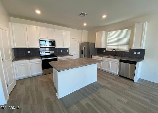 Building Photo - 7243 N 125th Dr