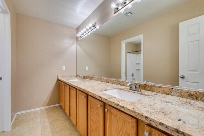 Building Photo - 8944 Bandinella Ave
