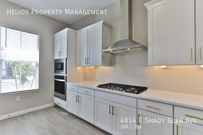 Building Photo - 4814 E Shady Glen Ave