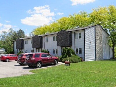 Building Photo - 825 Elmer Ave