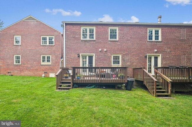 Building Photo - 6672 Hillandale Rd