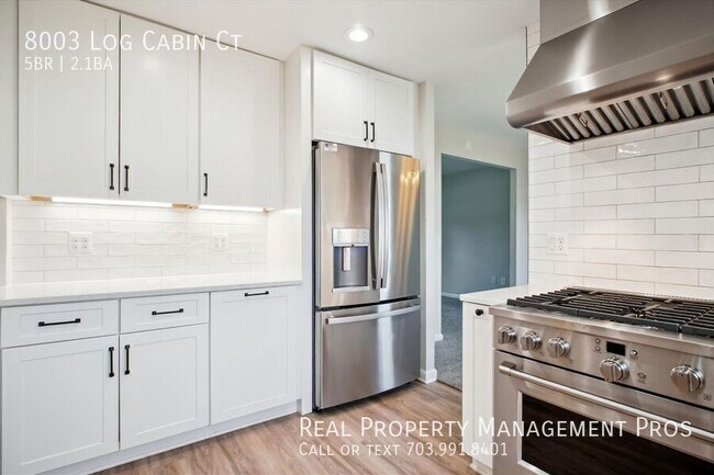 Building Photo - 8003 Log Cabin Ct
