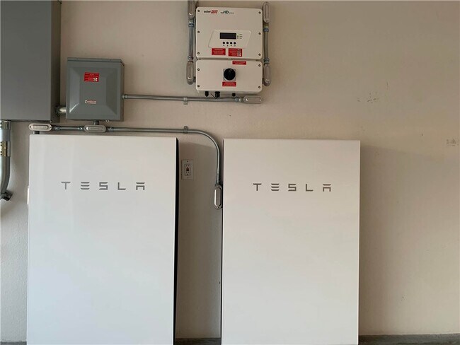 Building Photo - 166 Willowbend