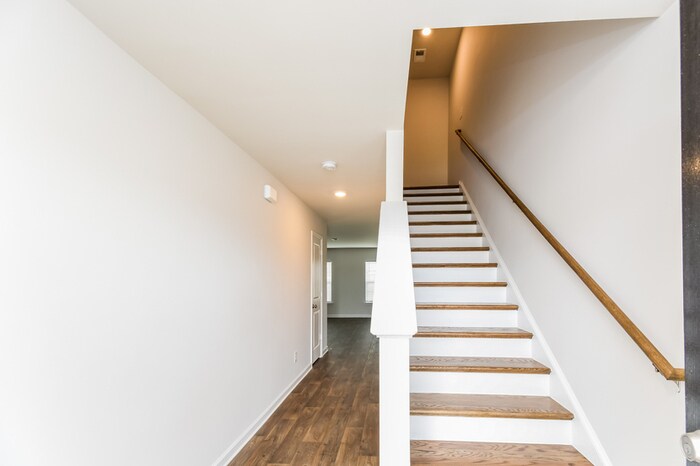 Building Photo - 481 Red Poll Wy