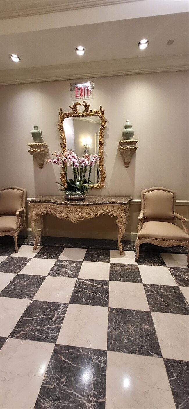 Building Photo - 2600 Island Blvd