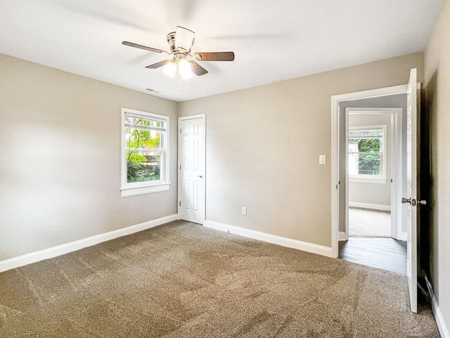 Building Photo - Fully Renovated 3-Bedroom Gem in West End ...