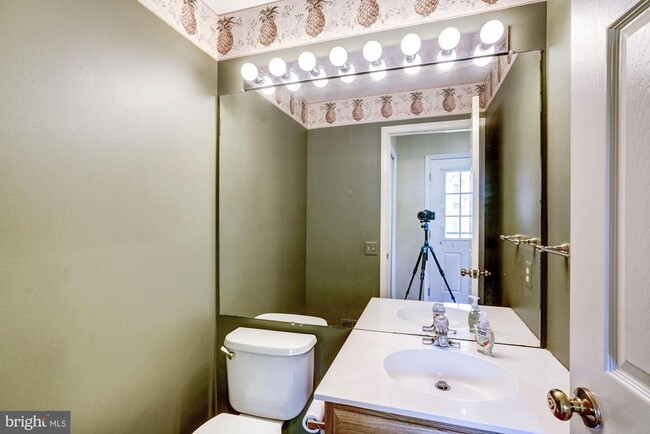 Building Photo - 43315 Parlor Square
