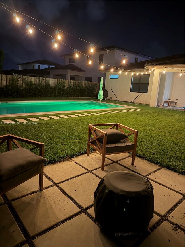 Building Photo - 2945 SE 3rd St