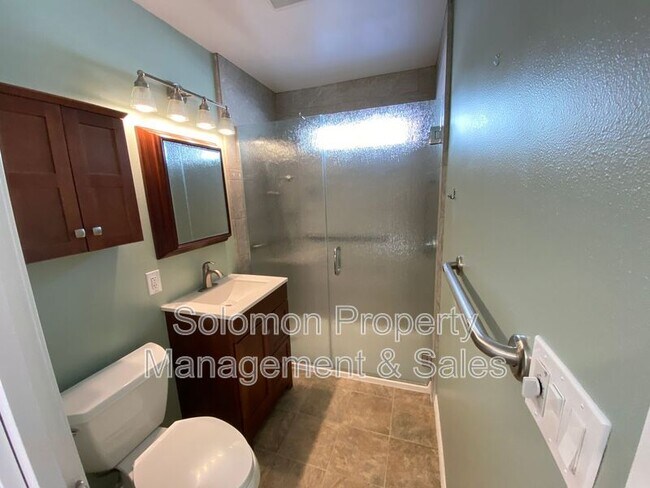 Building Photo - 3800 Jefferson St