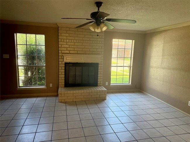 Building Photo - 1539 Airline Dr