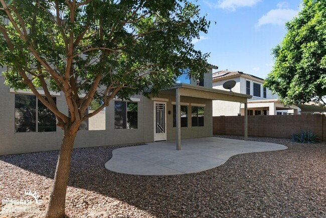 Building Photo - Stunning 4Bdm 3Ba Home with Modern Features in Waddell!