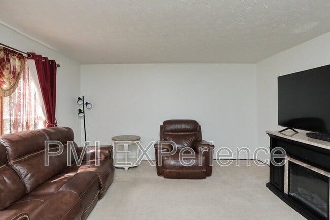 Building Photo - 12740 Wedgedale Ct