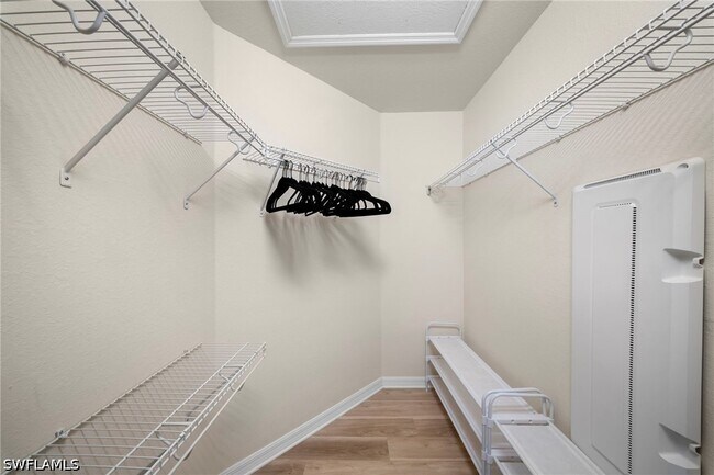 Building Photo - 28011 Bridgetown Ct