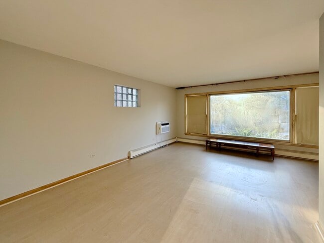 Building Photo - 2631 N 74th Ave