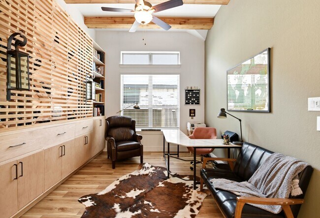 Building Photo - 531 Santa Rosa Hls Dr