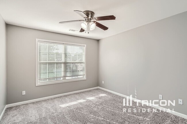 Building Photo - 1265 Leisure Lake Dr