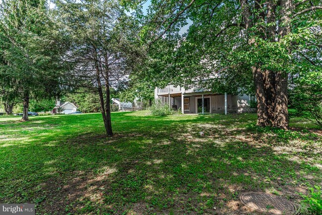 Building Photo - 121 Nottingham Ct