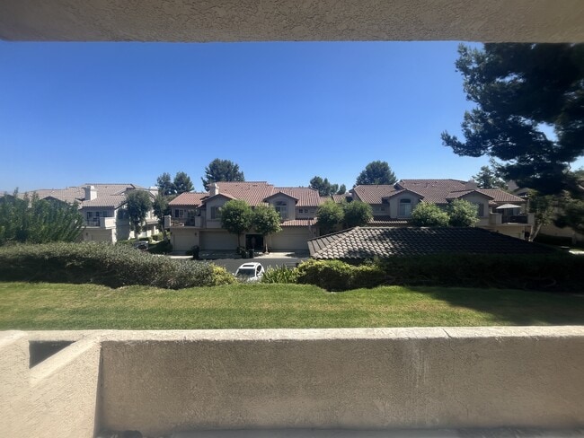 Building Photo - 7911 E Horizon View Dr