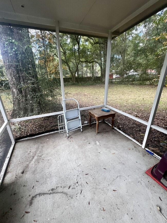 Building Photo - 102 W F Magers Rd
