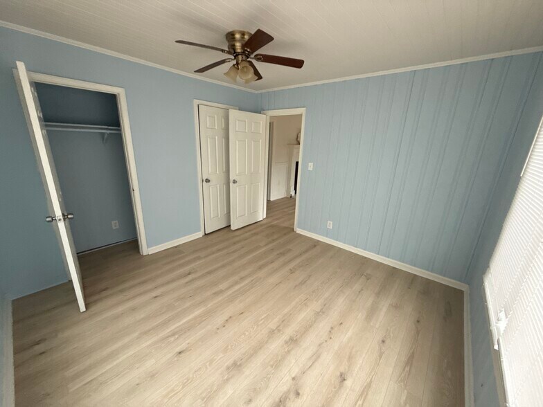 Building Photo - 4104 Old Austell Rd