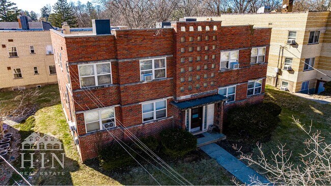 Building Photo - 6609 Bantry Ave