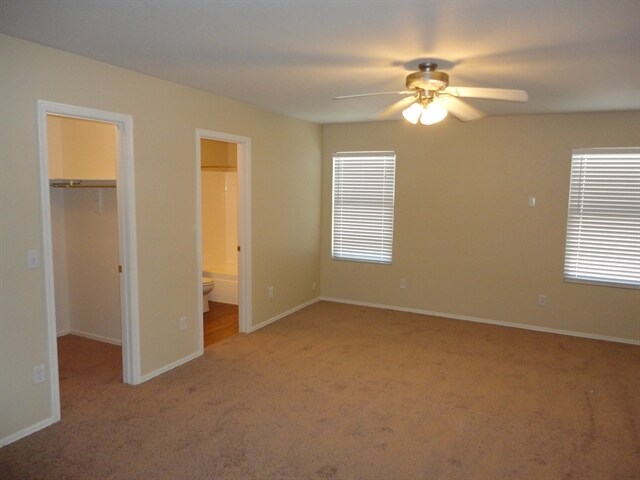 Building Photo - 9222 W Elm St