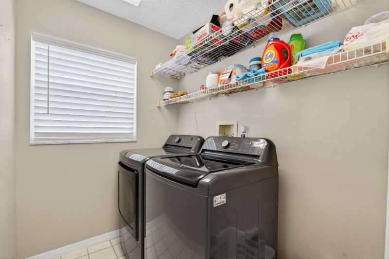 Building Photo - 3874 Darston St