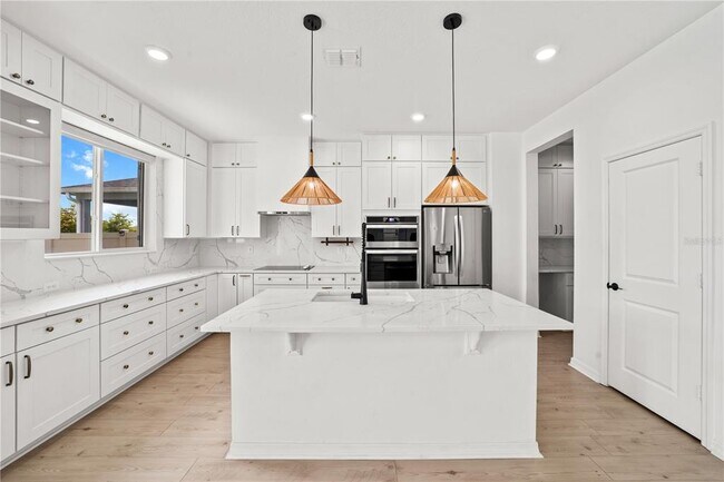 Building Photo - 5005 Golden River Ln