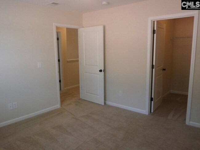 Building Photo - 297 Massey Cir