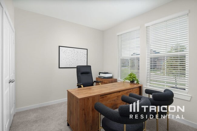 Building Photo - 8300 Brookhaven Dr