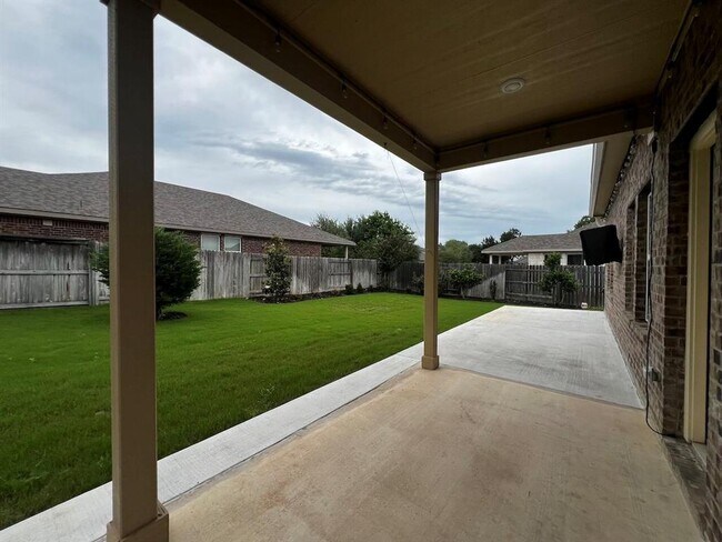 Building Photo - 1509 Deering Run